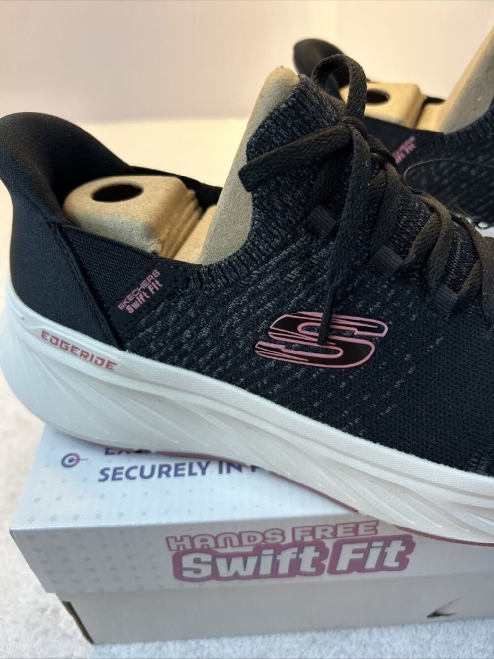 Skechers Swift Fit Hands Free Slip-In Sneakers Black/Pink Women SZ 10 New in Box - Picture 5 of 8